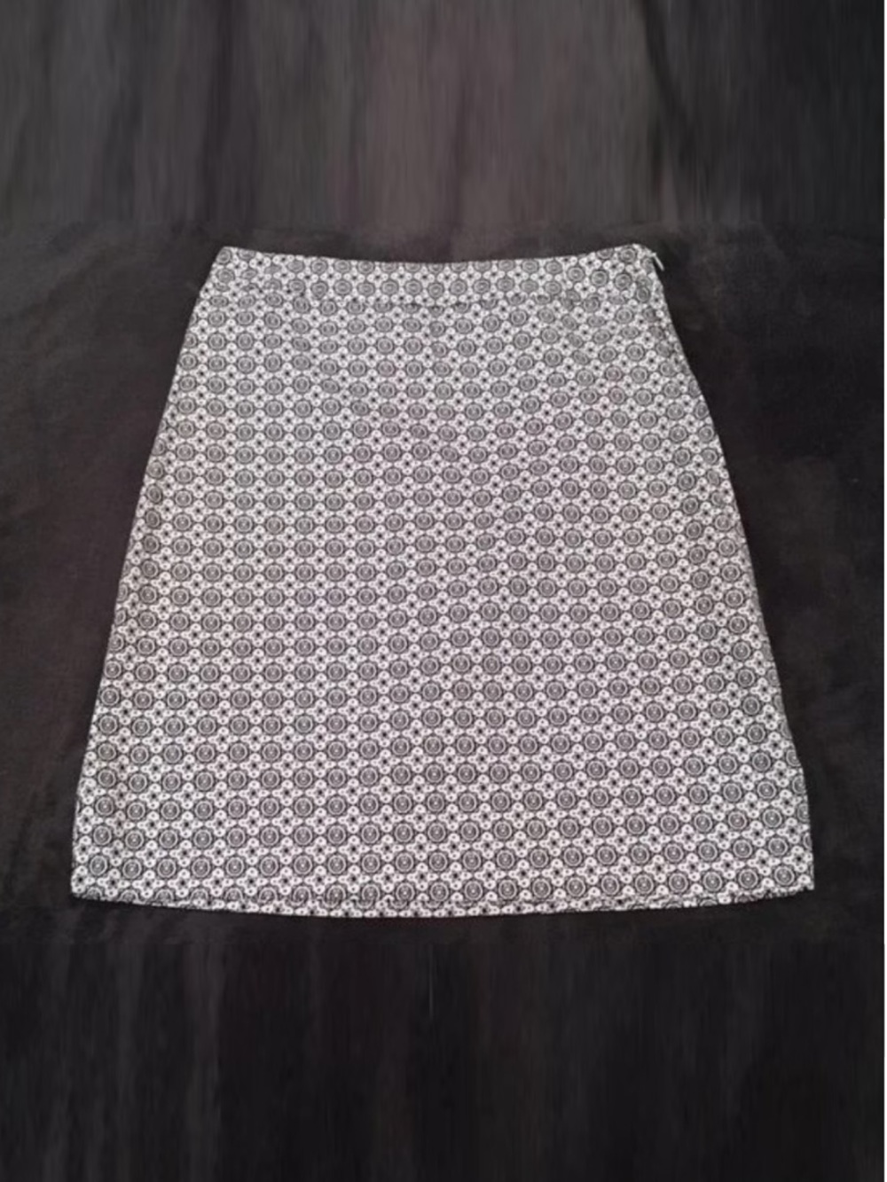 GAP Pencil Skirt - Black & White Pattern (Size: 2)